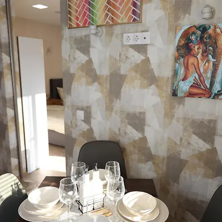 Good Mood & Parking 2 דירה פלובדיב