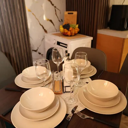 Good Mood & Parking 2