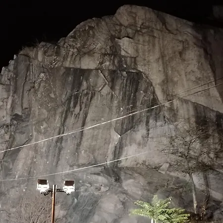 Good Mood & Parking 2 Apartmán *