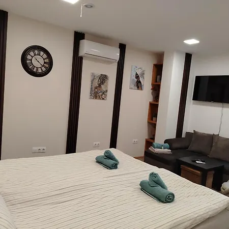 Good Mood & Parking 2 Plovdiv