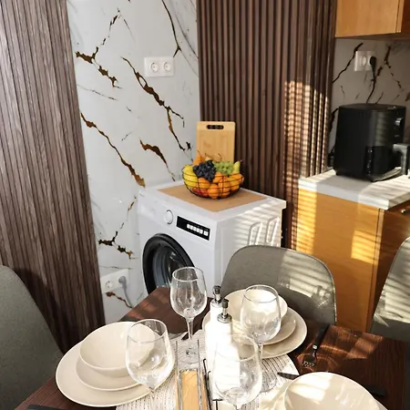 Good Mood & Parking 2